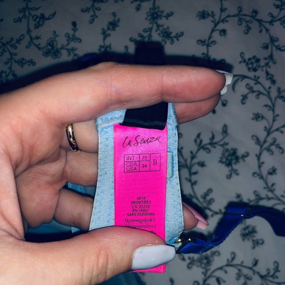 Beyond Sexy Blue Bra 34B - Picture 3 of 3